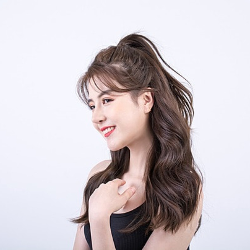 pngtree-side-angle-big-wave-hairstyle-7-image_1056919.jpg