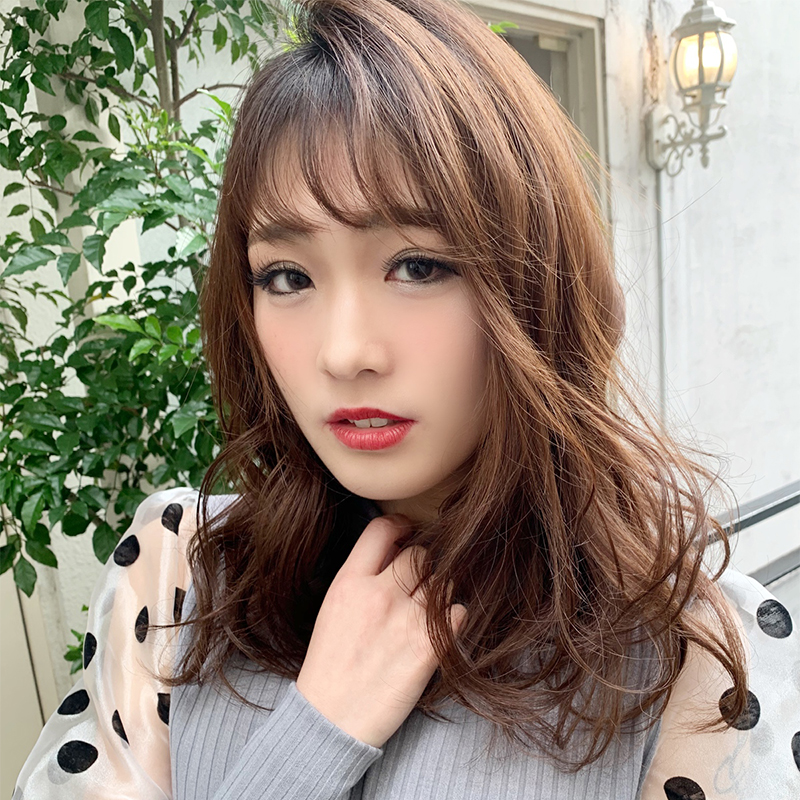絲絲飄逸，心隨發動，更適合你的髮型就在這2019/1/1