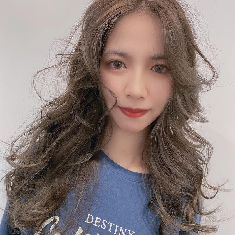 綻放的時尚，飄逸著美麗，是前所未有的質感以及絢麗的光澤！2020/8/22